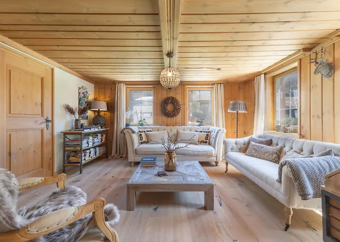 Casa Pasch - Boutique Bed And Breakfast In Cumpadials