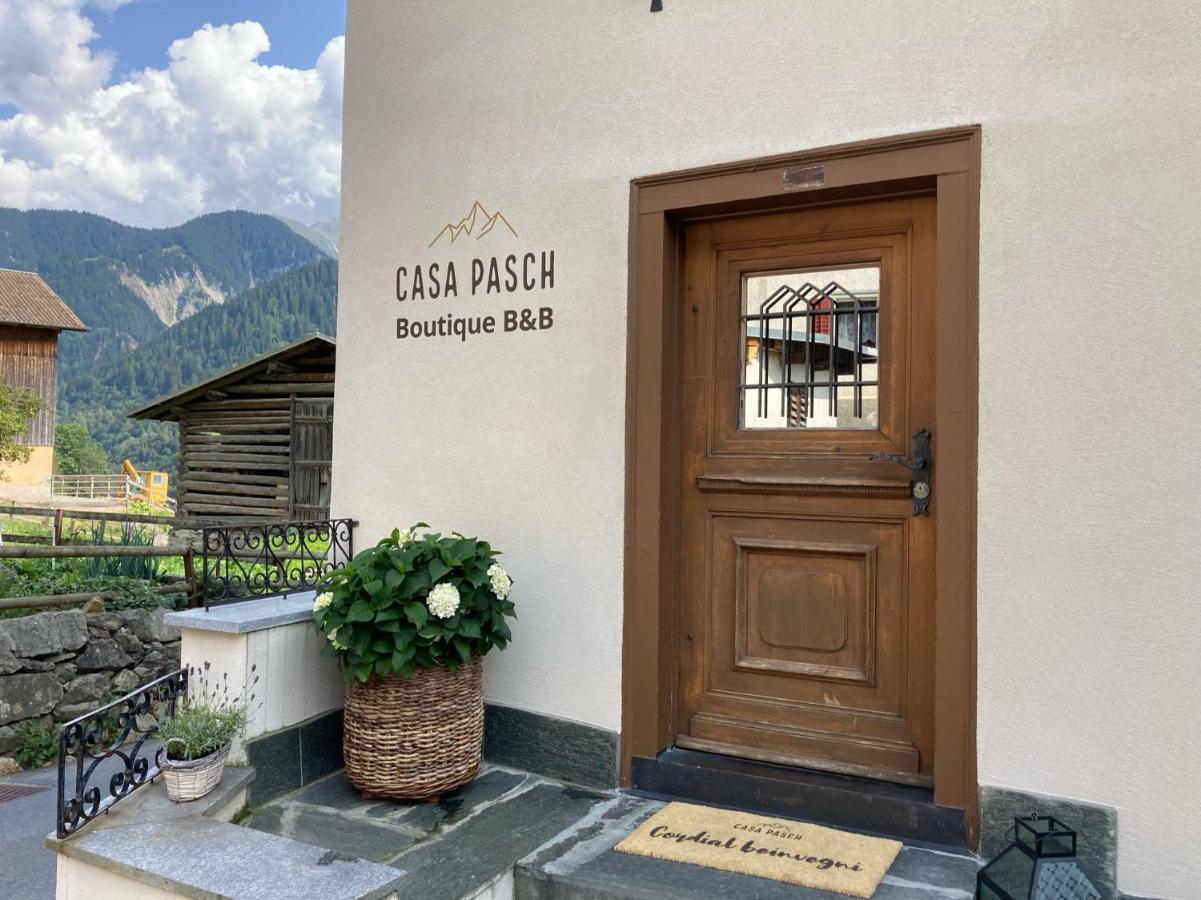 Casa Pasch - Boutique In Cumpadials Bed & Breakfast
