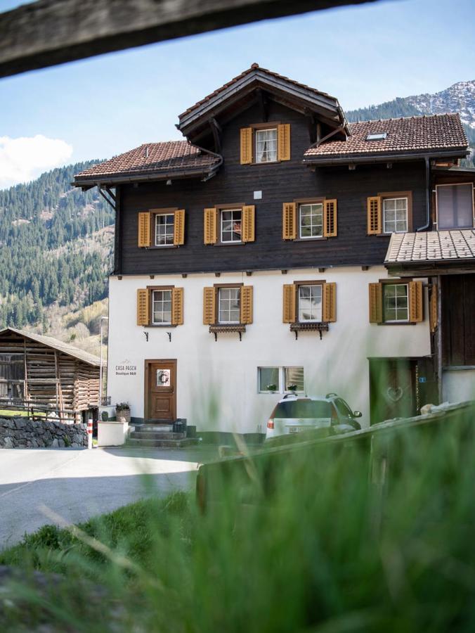Casa Pasch - Boutique In Cumpadials Bed & Breakfast